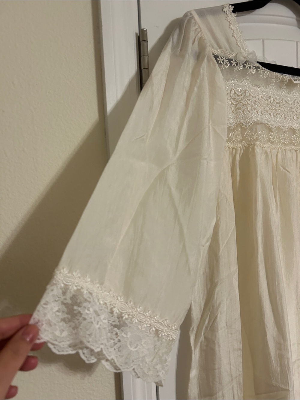 Dior Cream Lace-Trimmed Empire Chemise - Picture 3 of 6